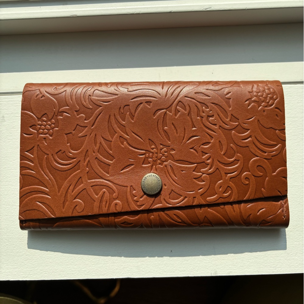 Portland Leather Embossed Brown (Meadow) Rancher Wallet